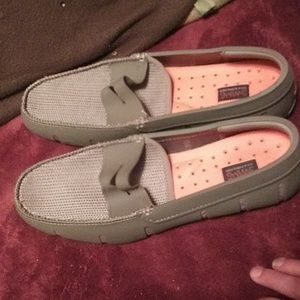 MENS SZ 8 SWIMS SLIP ON TAN LOAFERS